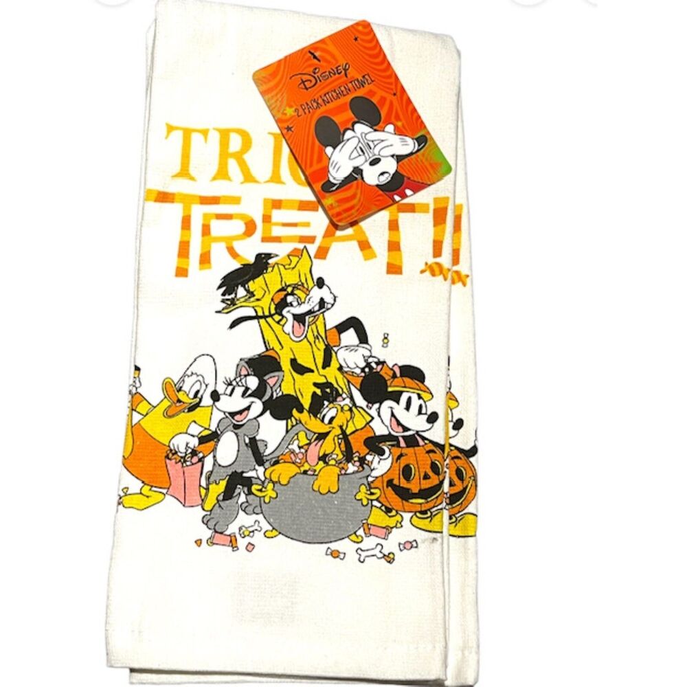 Disney Mickey and Friends Halloween TRICK OR TREAT Kitchen Towel Set of 2 NEW